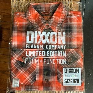 NWT. Men’s Small. Dixxon. Plaid. DEFCON flannel.